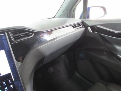 2018 Tesla Model X 75D   - Photo 50 - Dublin, CA 94568