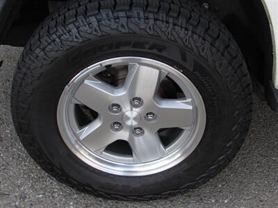 2004 Jeep Liberty Sport - Photo 31 - Dublin, CA 94568