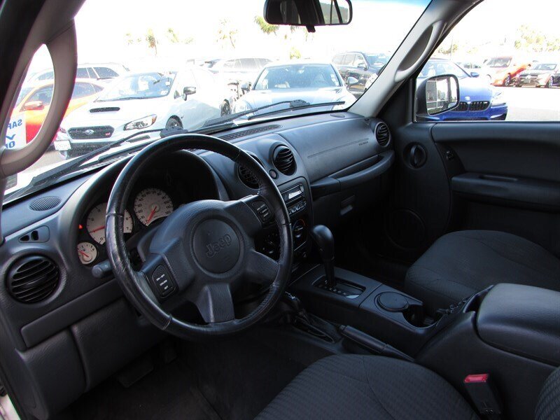 2004 Jeep Liberty Sport - Photo 11 - Dublin, CA 94568