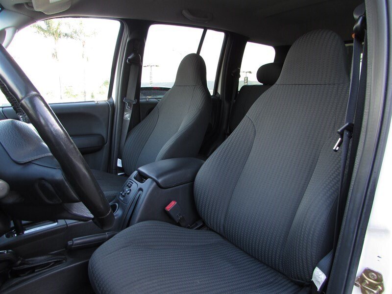 2004 Jeep Liberty Sport - Photo 10 - Dublin, CA 94568