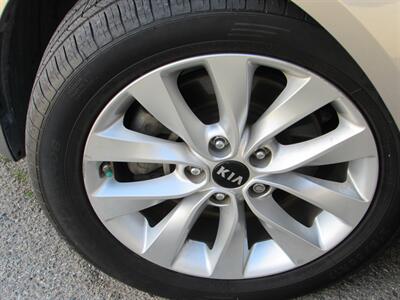 2016 Kia Optima EX - Photo 27 - Dublin, CA 94568