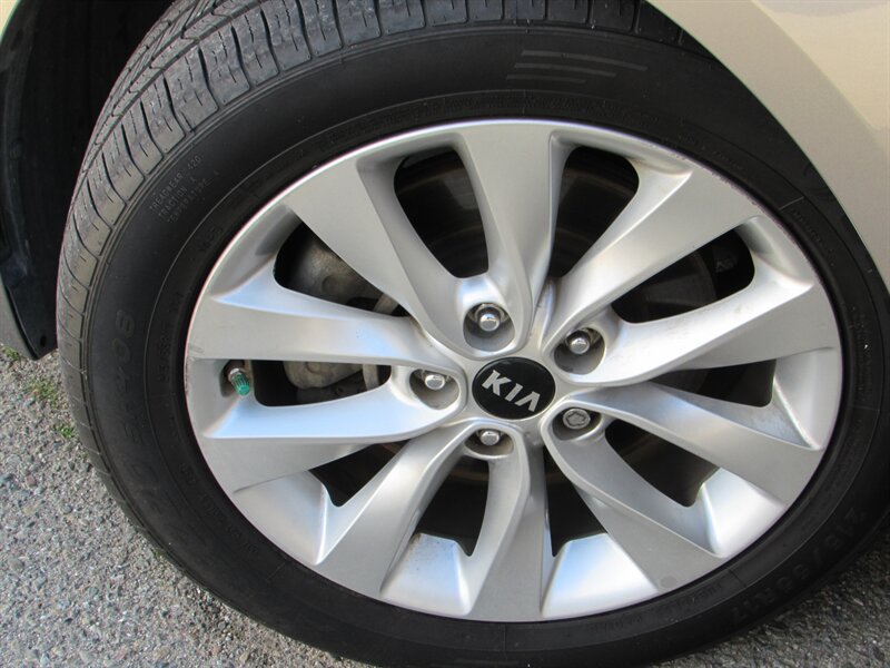 2016 Kia Optima EX - Photo 27 - Dublin, CA 94568