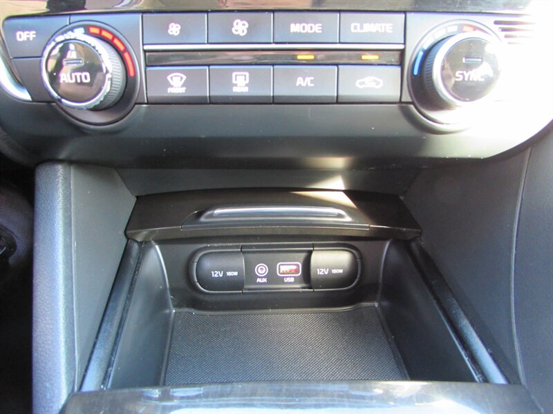 2016 Kia Optima EX - Photo 16 - Dublin, CA 94568