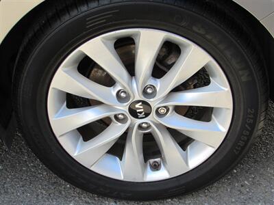 2016 Kia Optima EX - Photo 28 - Dublin, CA 94568