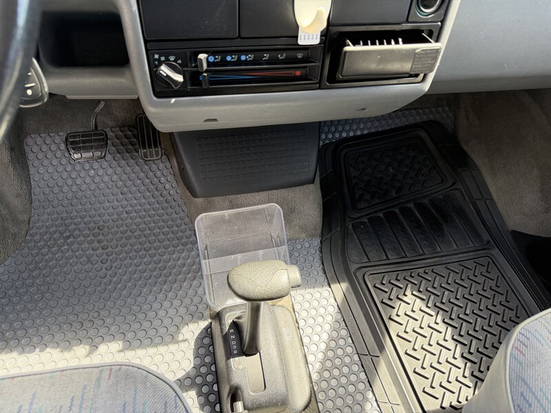1995 Volkswagen EuroVan Campmobile - Photo 14 - Dublin, CA 94568