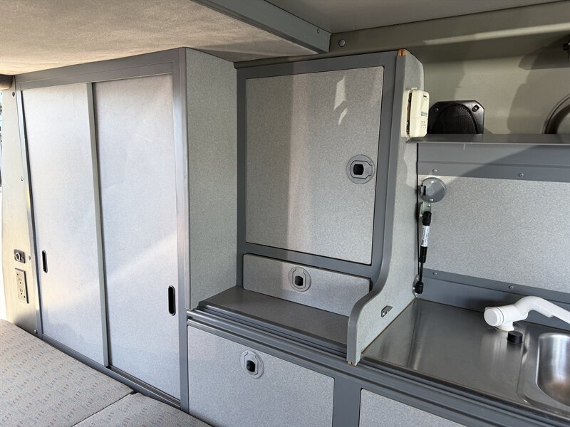 1995 Volkswagen EuroVan Campmobile - Photo 20 - Dublin, CA 94568