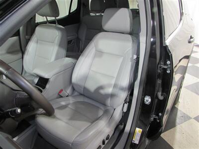 2023 GMC Acadia SLT   - Photo 9 - Dublin, CA 94568