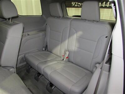 2023 GMC Acadia SLT   - Photo 54 - Dublin, CA 94568