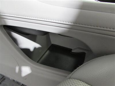 2023 GMC Acadia SLT   - Photo 23 - Dublin, CA 94568