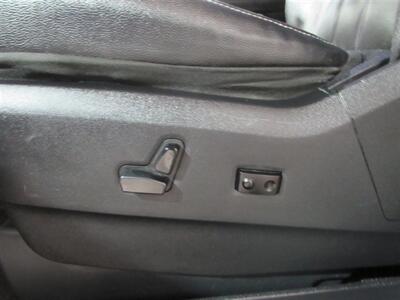 2014 Chrysler Town & Country Touring   - Photo 9 - Dublin, CA 94568