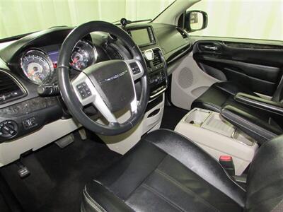 2014 Chrysler Town & Country Touring   - Photo 38 - Dublin, CA 94568
