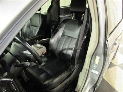 2014 Chrysler Town & Country Touring   - Photo 30 - Dublin, CA 94568