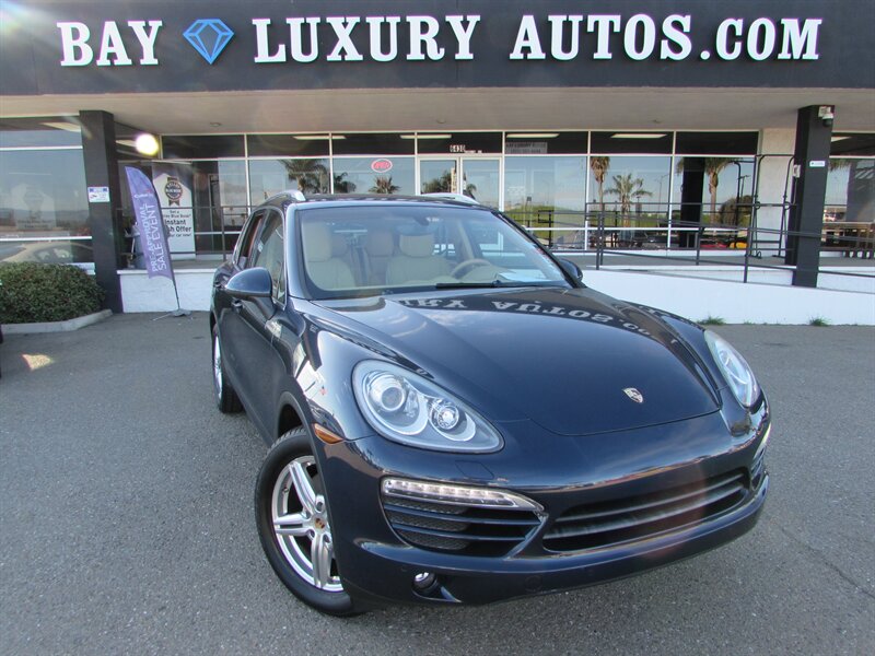 2013 Porsche Cayenne Base