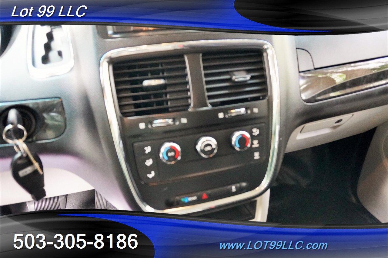 2014 RAM C/V Tradesman Grand Caravan Cargo 120K 2 OWNERS   - Photo 17 - Milwaukie, OR 97267