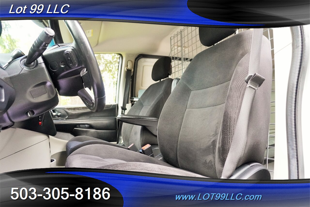 2014 RAM C/V Tradesman Grand Caravan Cargo 120K 2 OWNERS   - Photo 15 - Milwaukie, OR 97267