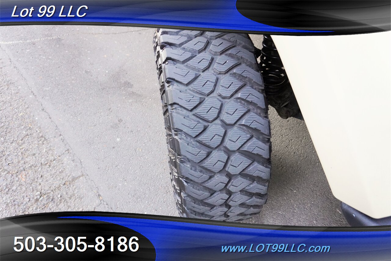 2011 Jeep Wrangler Unlimited Sahara 4X4 V6 3.8L Auto Heated Leather  Seats HARD TOP Lifted FUEL Wheels LIKE NEW TIRES - Photo 4 - Milwaukie, OR 97267
