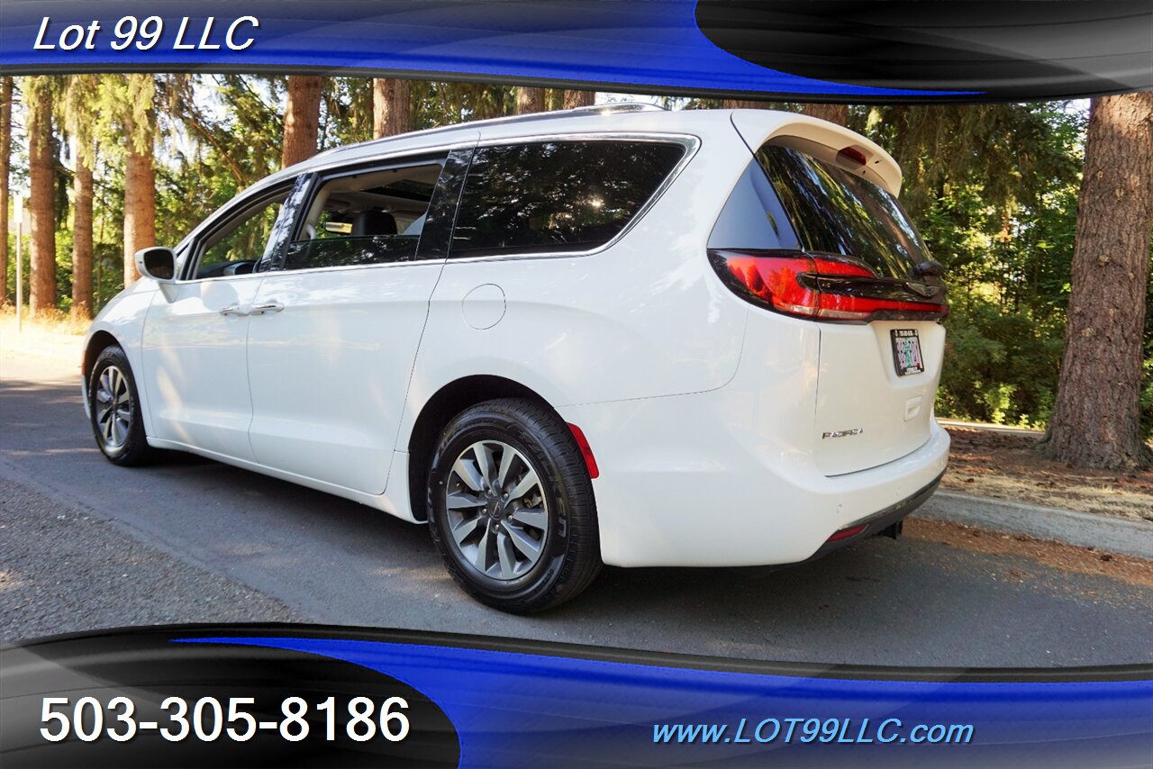 2021 Chrysler Pacifica Touring L 51K 3.6L Heated Leather Pano VAC DVD - Photo 11 - Milwaukie, OR 97267