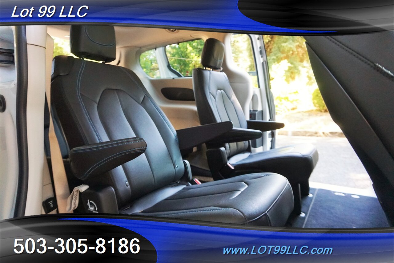 2021 Chrysler Pacifica Touring L 51K 3.6L Heated Leather Pano VAC DVD - Photo 19 - Milwaukie, OR 97267