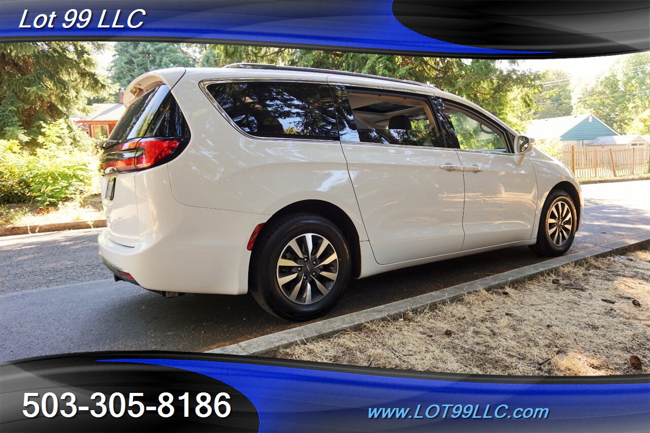 2021 Chrysler Pacifica Touring L 51K 3.6L Heated Leather Pano VAC DVD - Photo 9 - Milwaukie, OR 97267