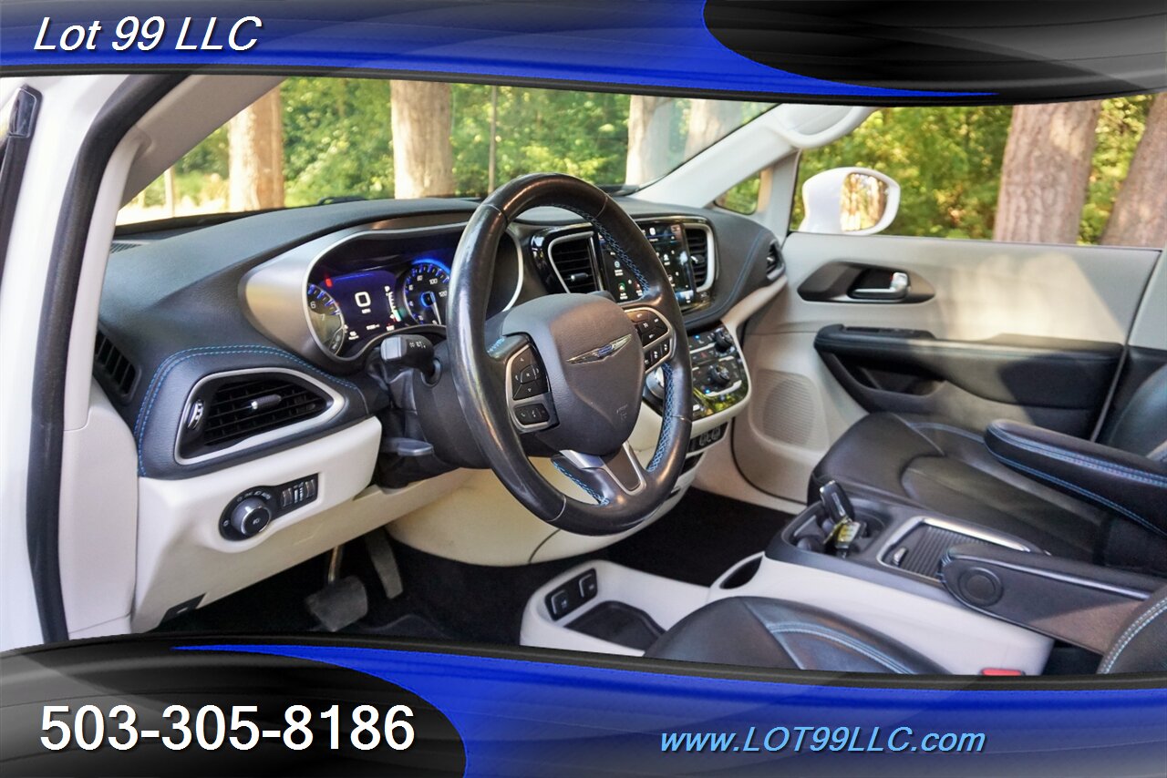 2021 Chrysler Pacifica Touring L 51K 3.6L Heated Leather Pano VAC DVD - Photo 12 - Milwaukie, OR 97267