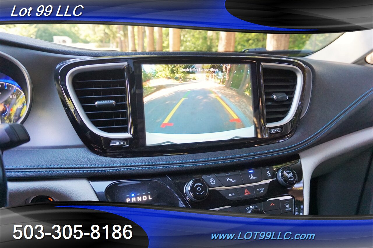 2021 Chrysler Pacifica Touring L 51K 3.6L Heated Leather Pano VAC DVD - Photo 39 - Milwaukie, OR 97267