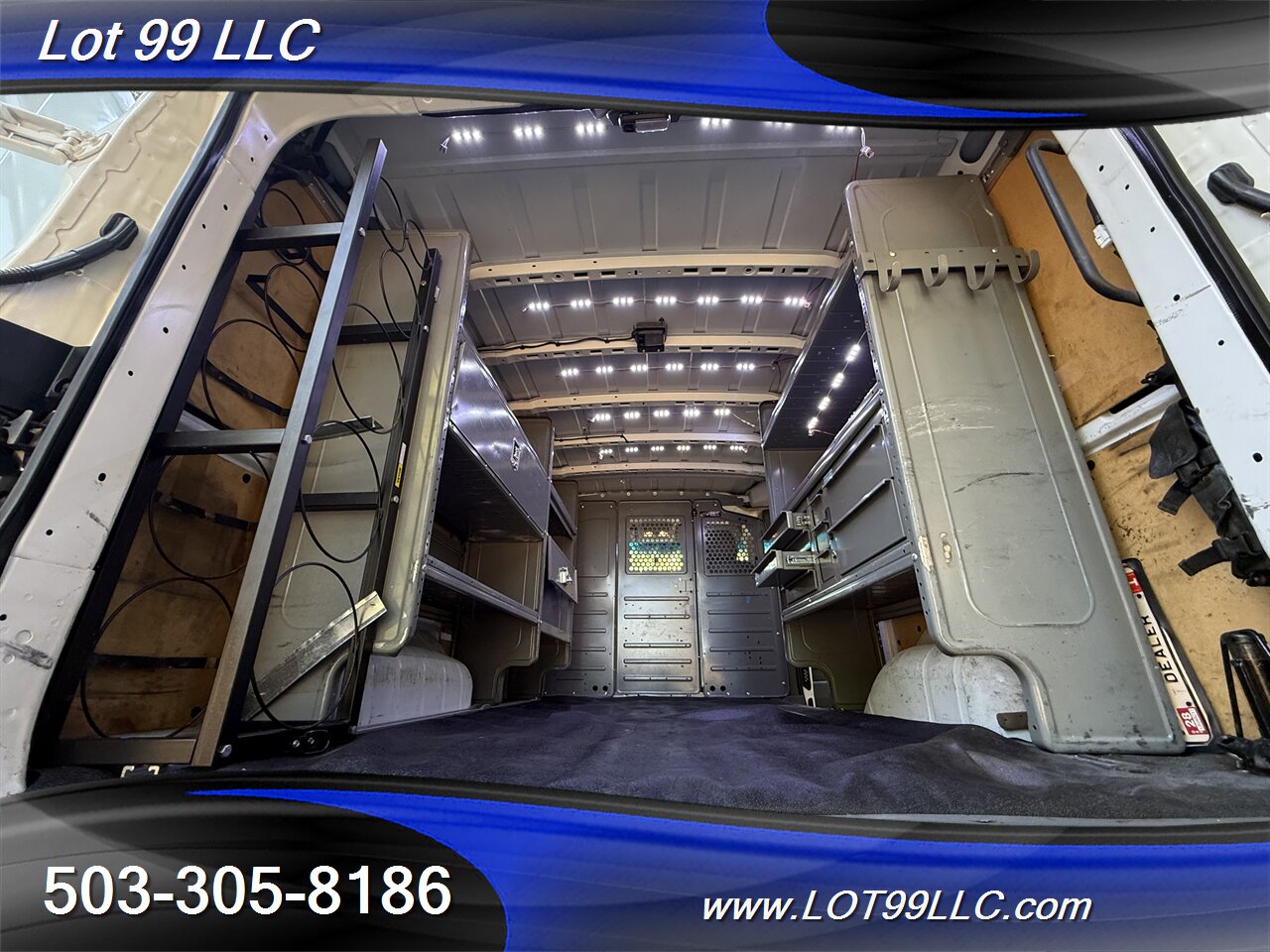 2020 Nissan NV 2500 HD SV CARGO VAN 1-Owner Aluma-Rack 5.6L V8   - Photo 3 - Milwaukie, OR 97267