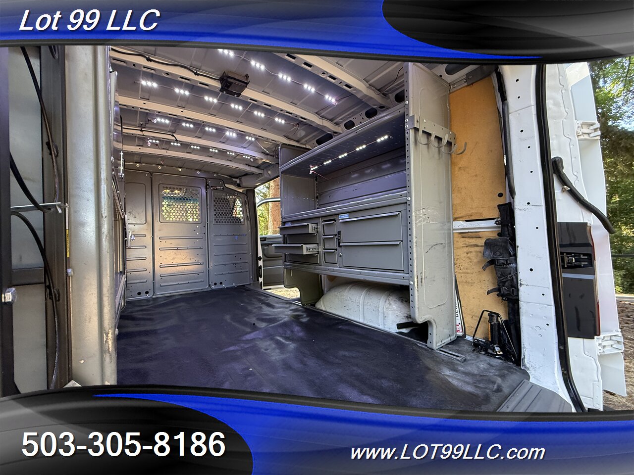 2020 Nissan NV 2500 HD SV CARGO VAN 1-Owner Aluma-Rack 5.6L V8   - Photo 39 - Milwaukie, OR 97267
