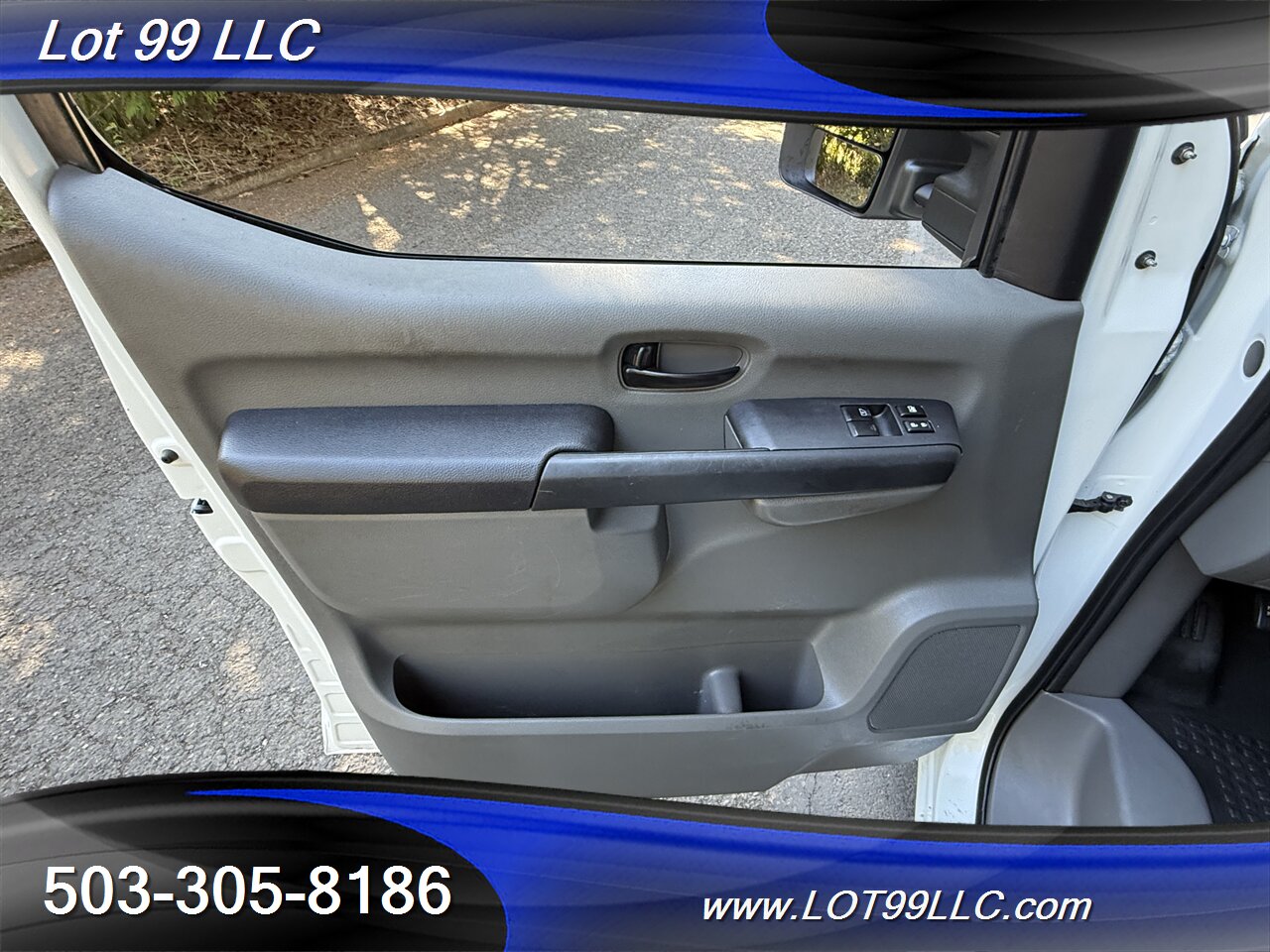 2020 Nissan NV 2500 HD SV CARGO VAN 1-Owner Aluma-Rack 5.6L V8   - Photo 18 - Milwaukie, OR 97267