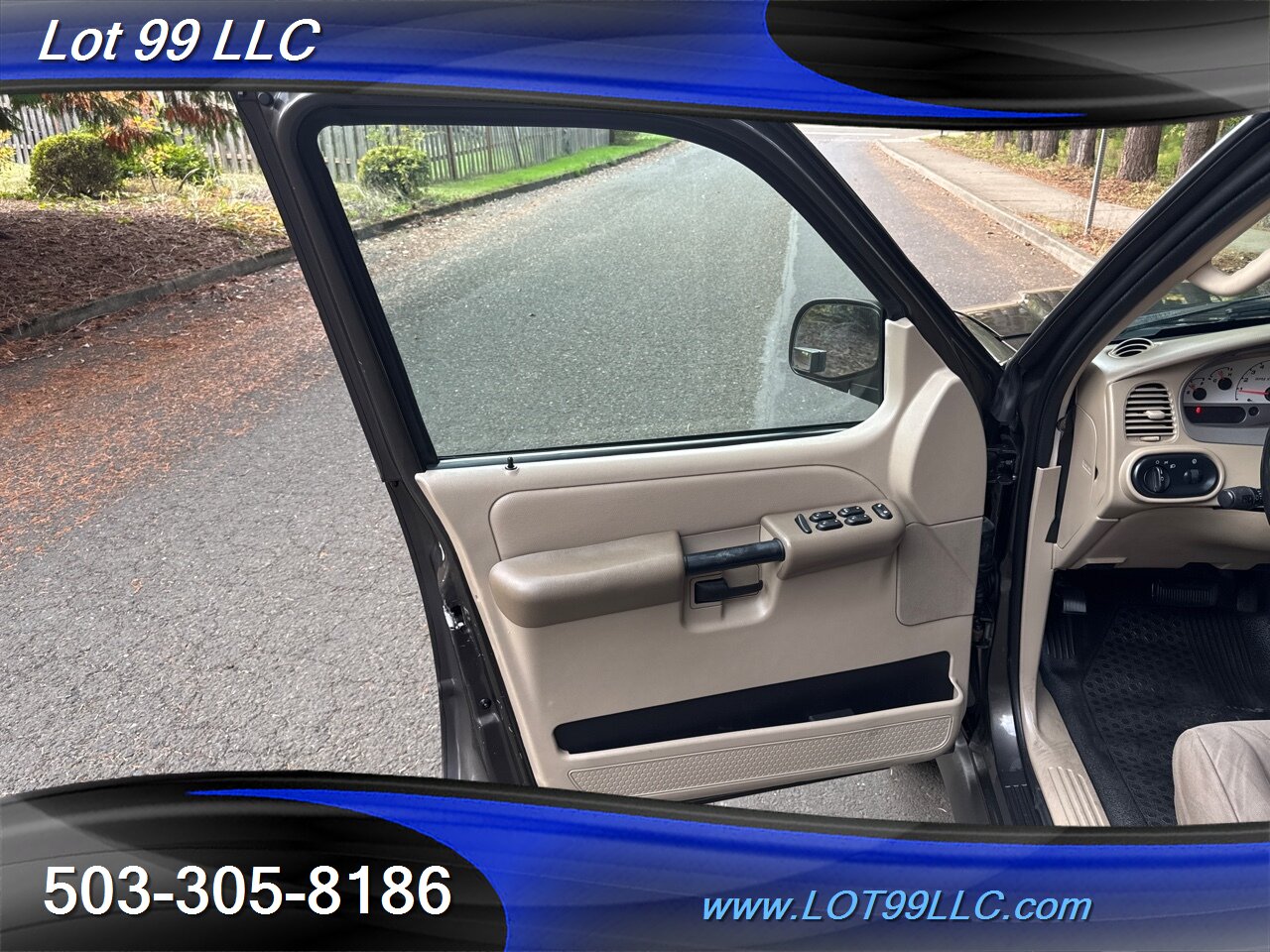 2005 Ford Explorer Sport Trac XLT 4d 4x4 Tonneau Cover Tow Power Rear Window   - Photo 11 - Milwaukie, OR 97267