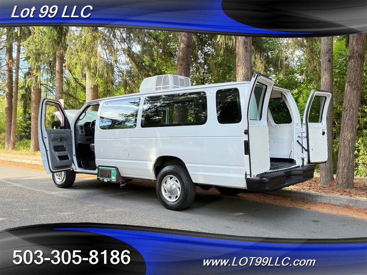 2009 Ford E-Series Van E-350 SD Extended 49k Miles Generator Rooftop AC Insulated Cummins Onan 2800 Generator - Photo 34 - Milwaukie, OR 97267