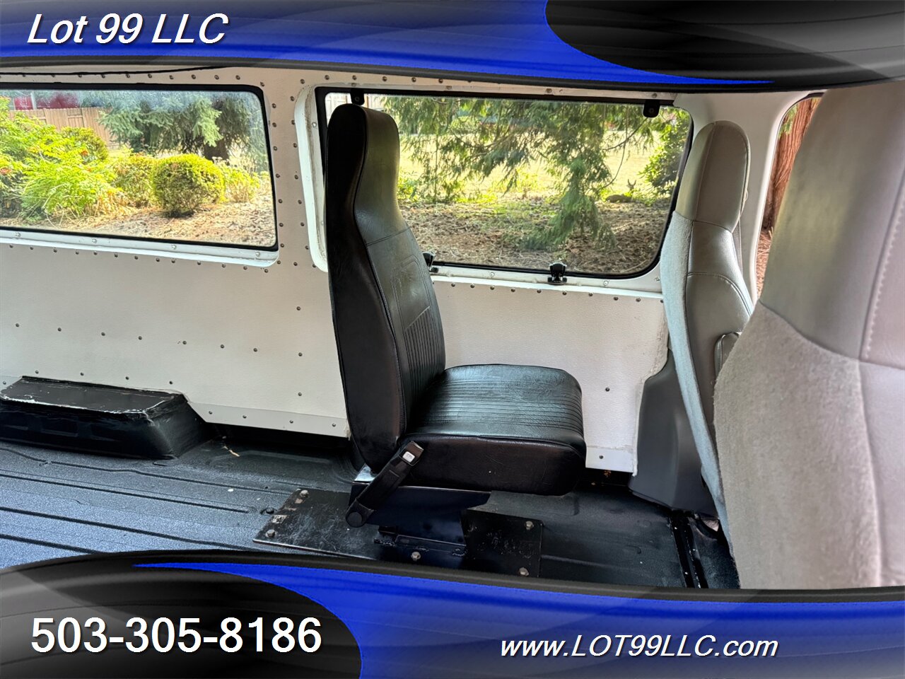 2009 Ford E-Series Van E-350 SD Extended 49k Miles Generator Rooftop AC Insulated Cummins Onan 2800 Generator - Photo 19 - Milwaukie, OR 97267