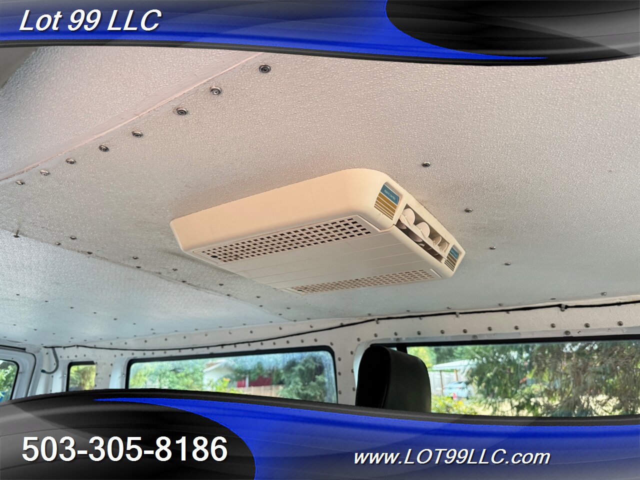 2009 Ford E-Series Van E-350 SD Extended 49k Miles Generator Rooftop AC Insulated Cummins Onan 2800 Generator - Photo 6 - Milwaukie, OR 97267