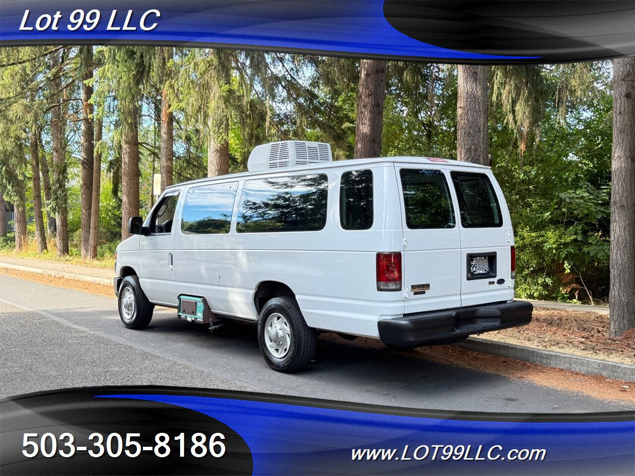 2009 Ford E-Series Van E-350 SD Extended 49k Miles Generator Rooftop AC Insulated Cummins Onan 2800 Generator - Photo 12 - Milwaukie, OR 97267