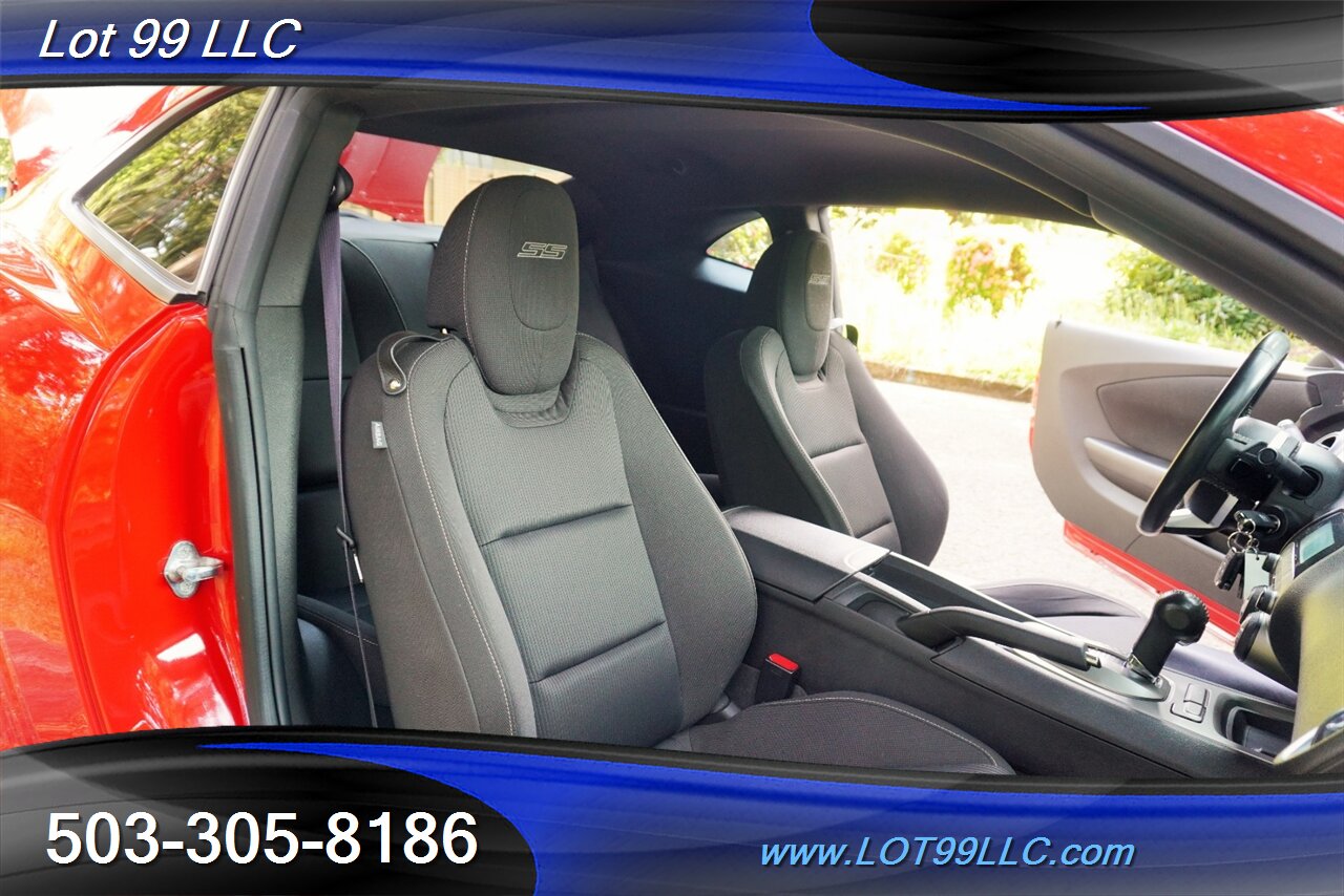 2011 Chevrolet Camaro SS Coupe Only 79K V8 6.2L Automatic Chrome Wheels  Like New Tires LOCAL TRADE SUPER CLEAN - Photo 16 - Milwaukie, OR 97267