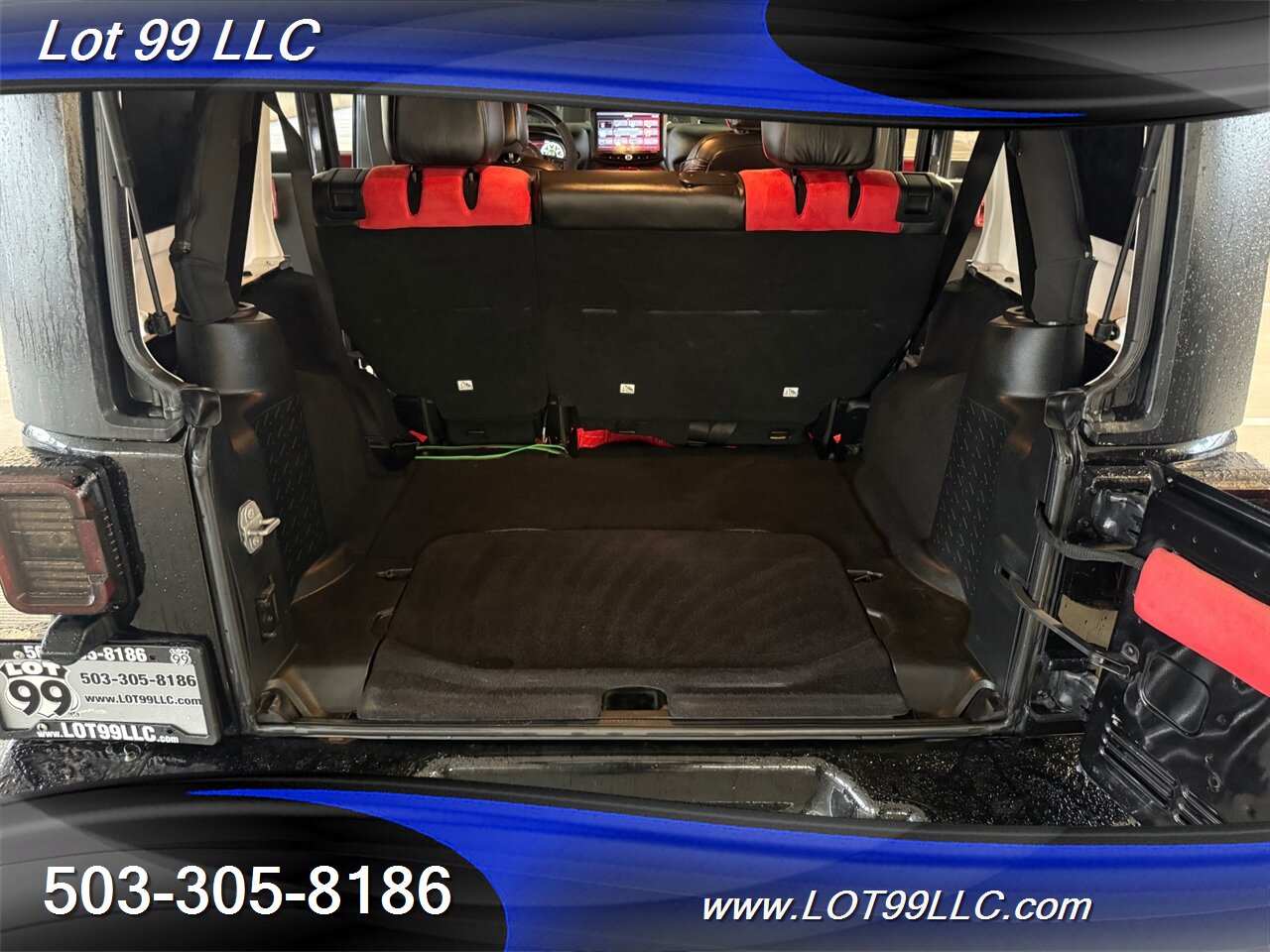 2018 Jeep Wrangler Sahara ** Red Leather Interior**  New 35 " Tires 20 " Wheels - Photo 19 - Milwaukie, OR 97267