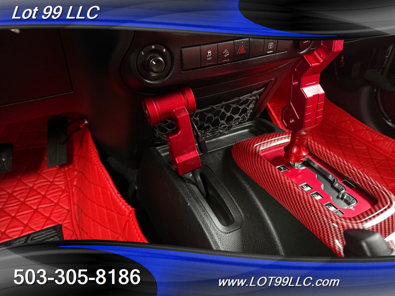 2018 Jeep Wrangler Sahara ** Red Leather Interior**  New 35 " Tires 20 " Wheels - Photo 32 - Milwaukie, OR 97267