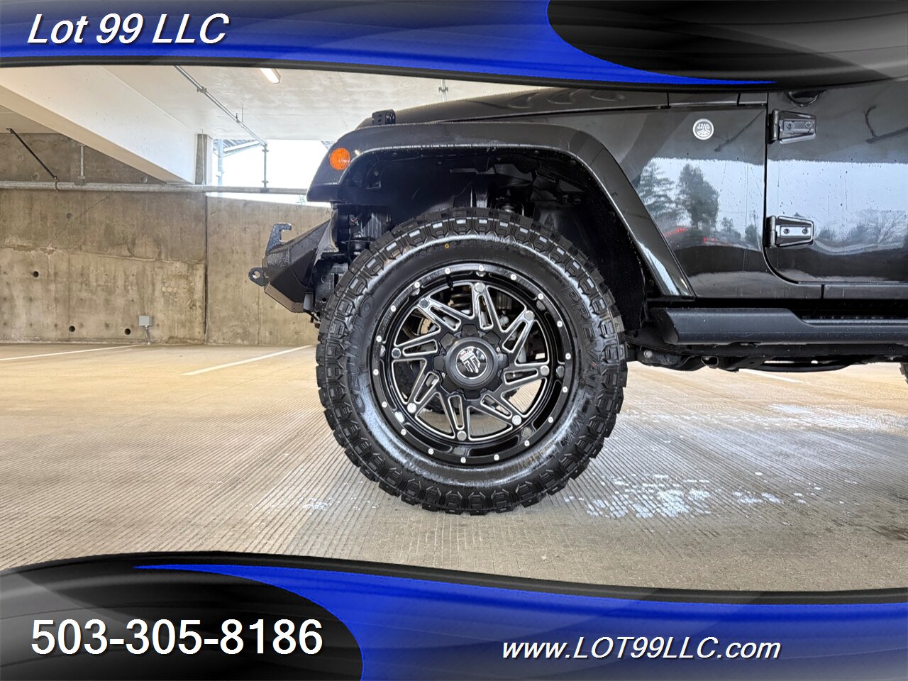 2018 Jeep Wrangler Sahara ** Red Leather Interior**  New 35 " Tires 20 " Wheels - Photo 21 - Milwaukie, OR 97267