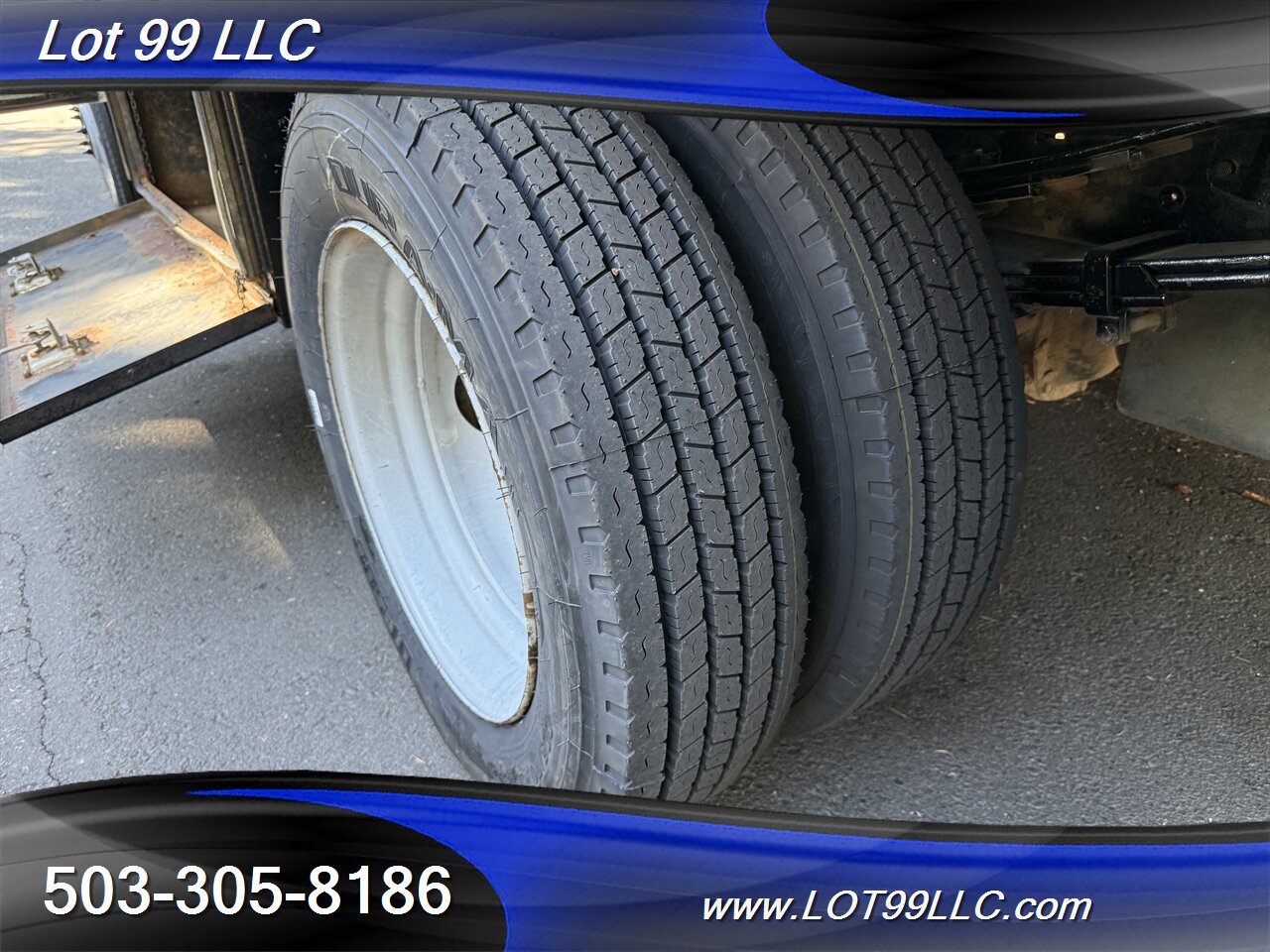 2002 GMC Sierra 3500 6.5 Diesel NEW TIRES Flat Bed Dually   - Photo 38 - Milwaukie, OR 97267