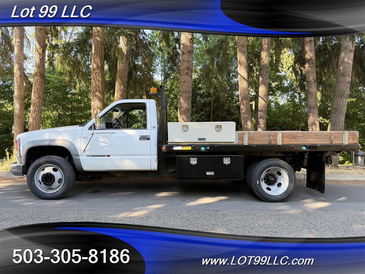 2002 GMC Sierra 3500 6.5 Diesel NEW TIRES Flat Bed Dually   - Photo 2 - Milwaukie, OR 97267