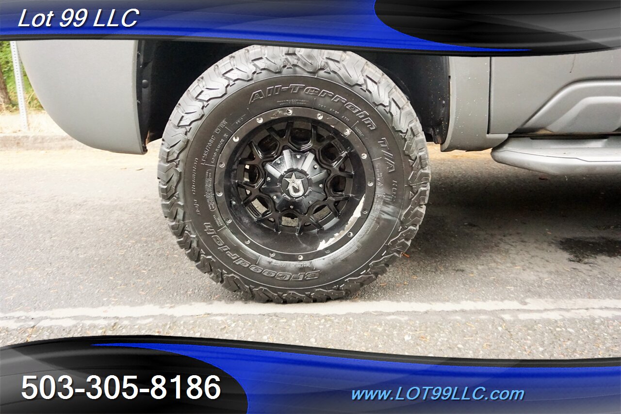2002 Chevrolet Avalanche photo 3