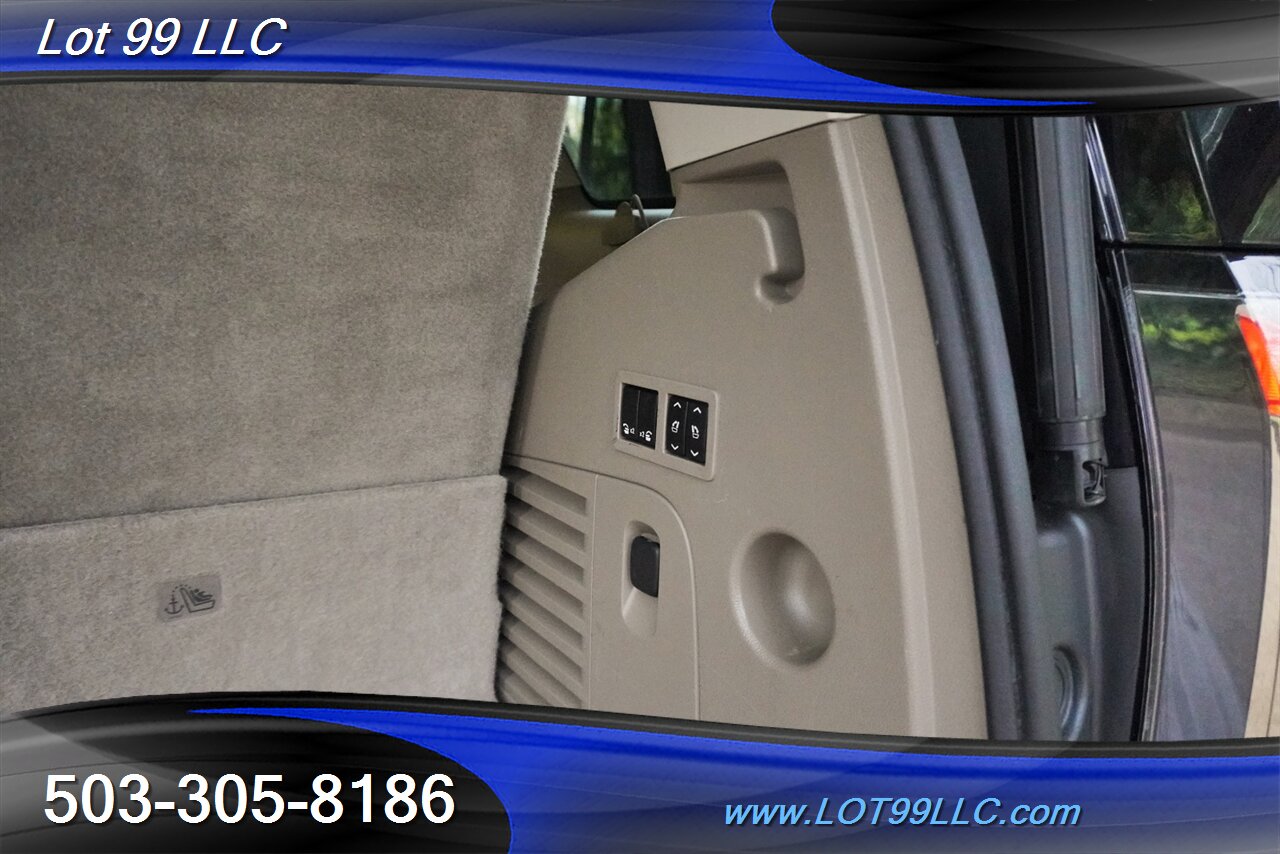 2015 GMC Yukon SLT 4X4 V8 5.3L Auto Heated Leather Seats GPS Moon  Roof GPS 3 Row Seating Black 22 Wheels NEW TIRES - Photo 34 - Milwaukie, OR 97267