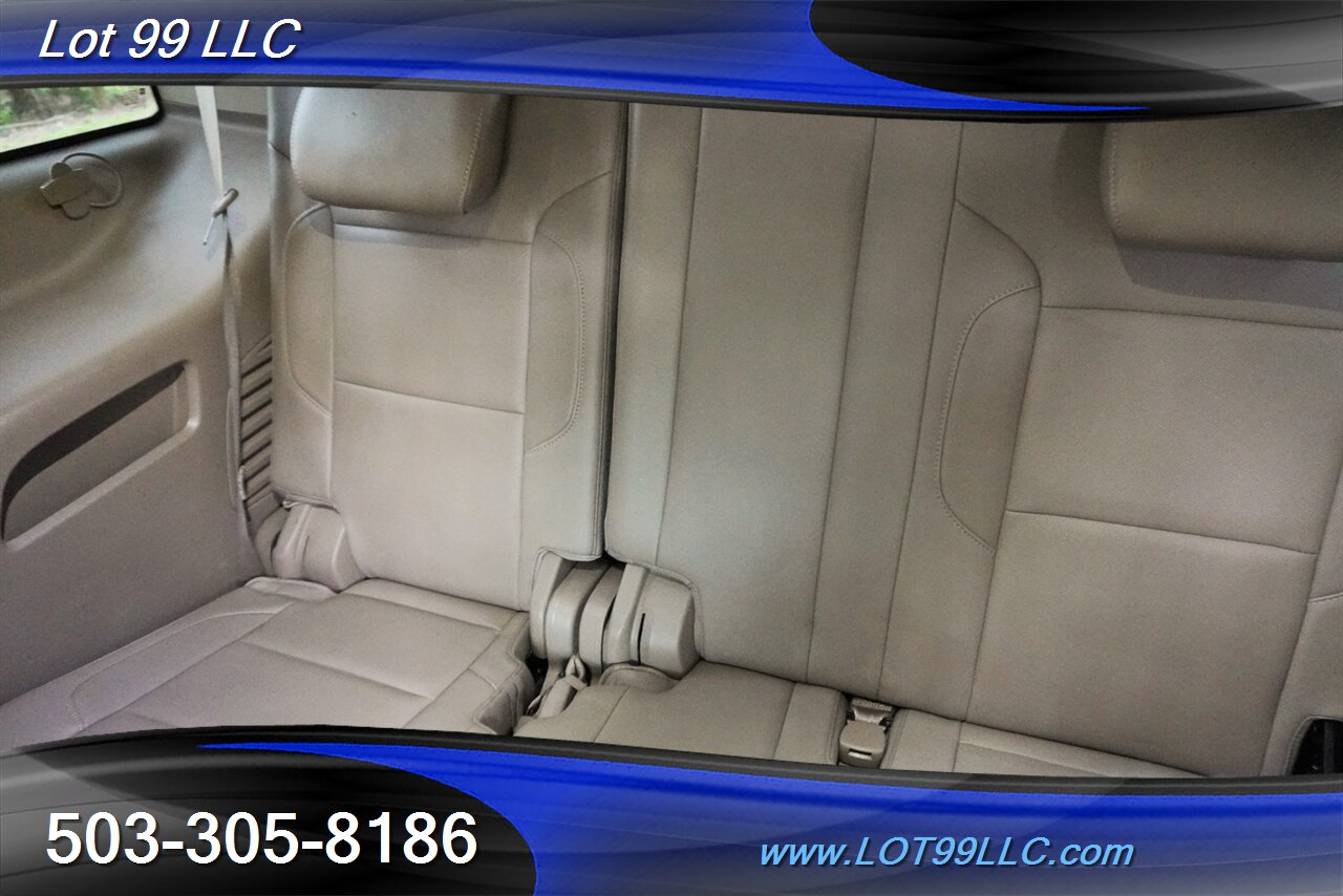 2015 GMC Yukon SLT 4X4 V8 5.3L Auto Heated Leather Seats GPS Moon  Roof GPS 3 Row Seating Black 22 Wheels NEW TIRES - Photo 16 - Milwaukie, OR 97267