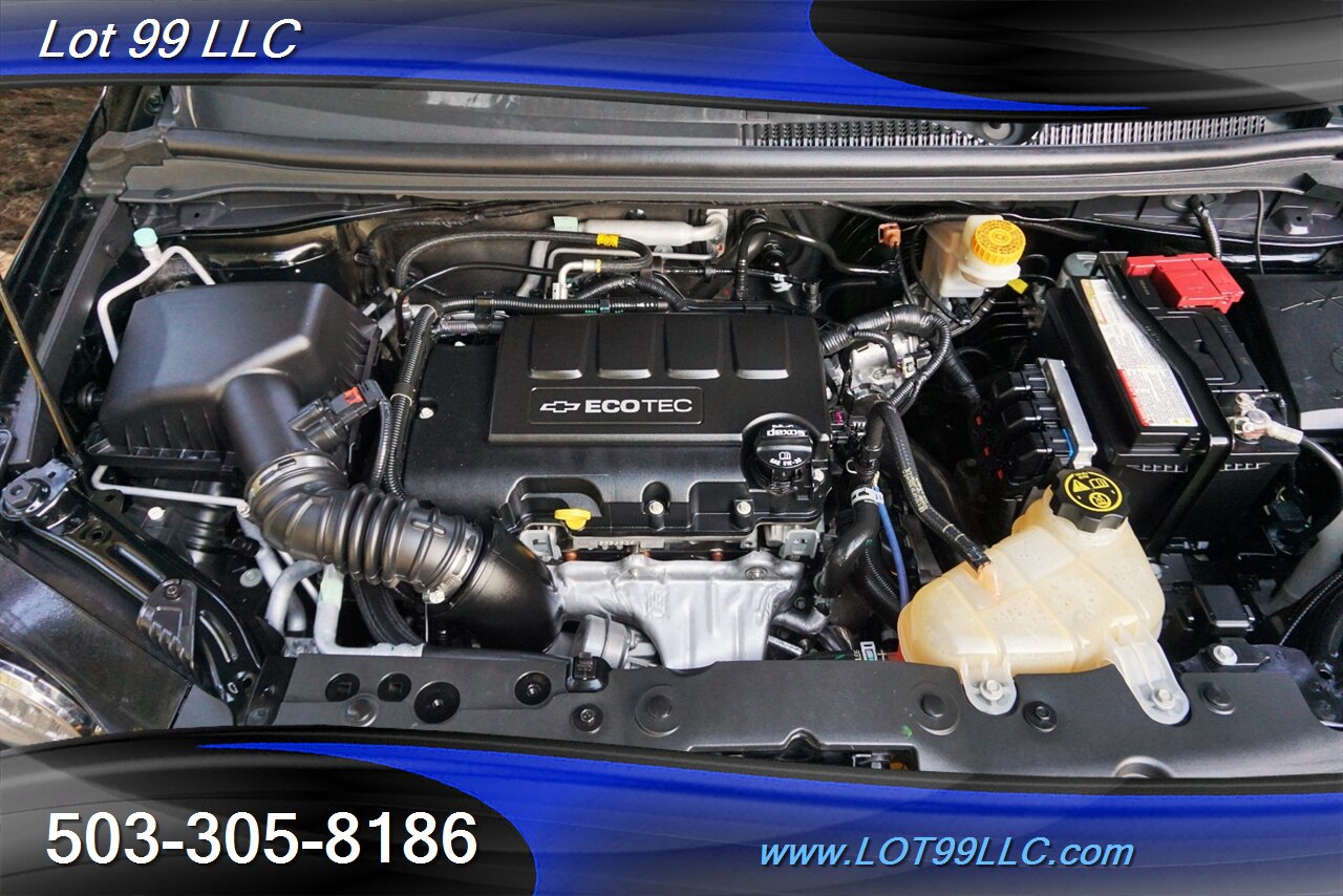 2016 Chevrolet Sonic LT photo 19