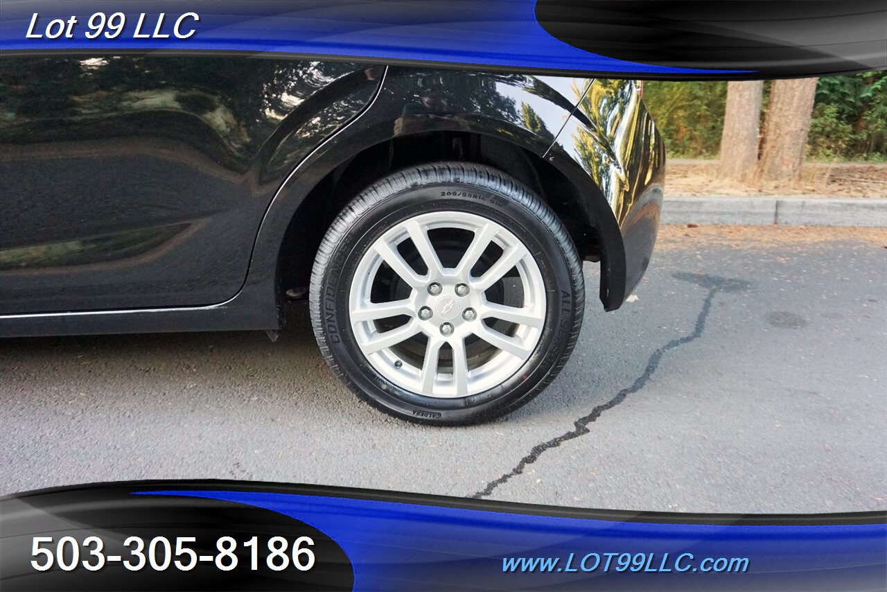 2016 Chevrolet Sonic LT photo 34