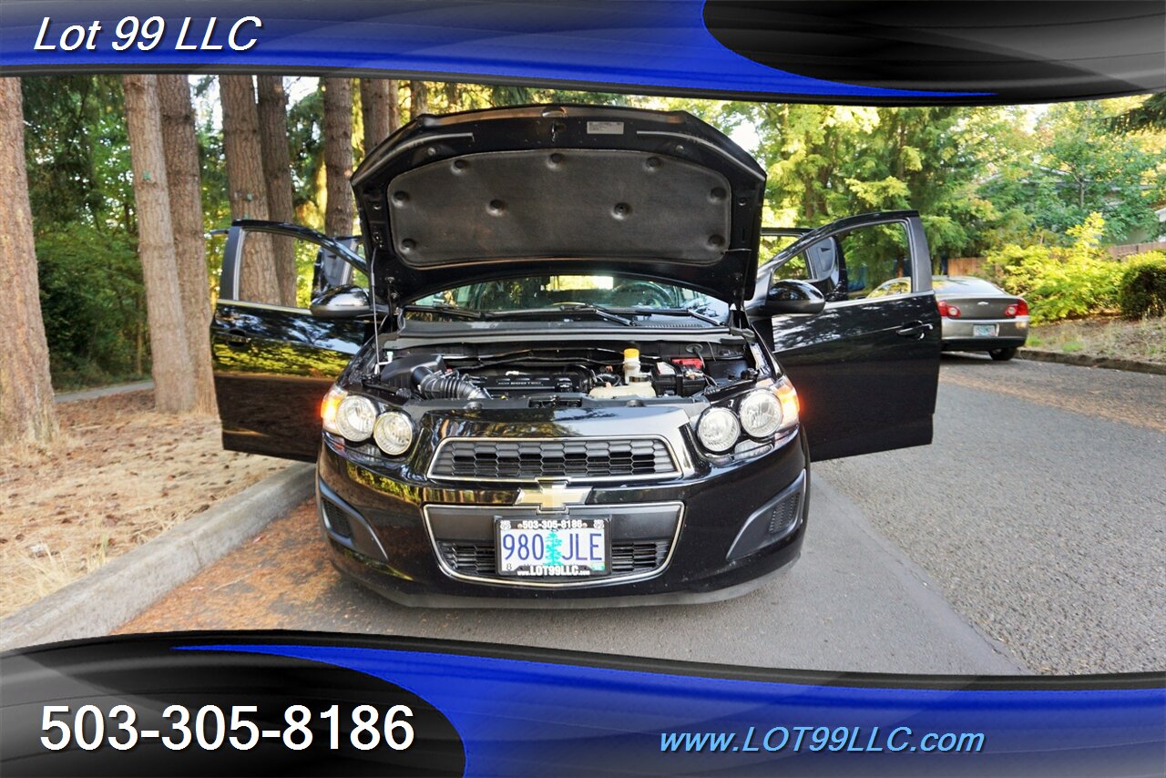 2016 Chevrolet Sonic LT photo 27