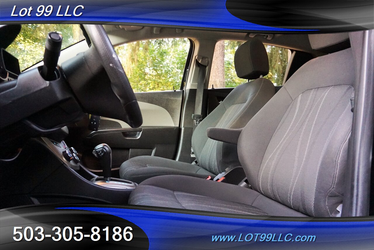 2016 Chevrolet Sonic LT photo 13
