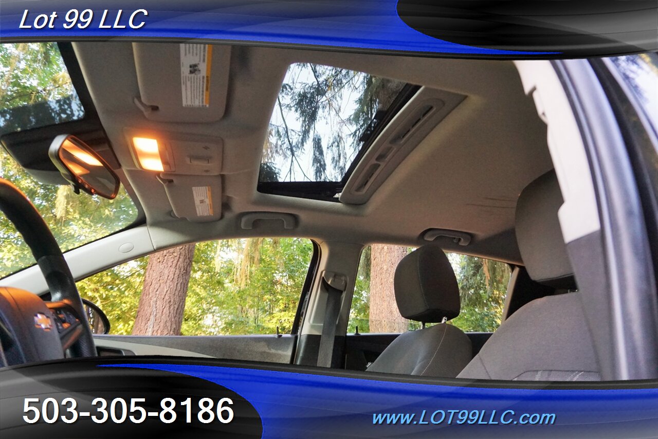 2016 Chevrolet Sonic LT photo 3