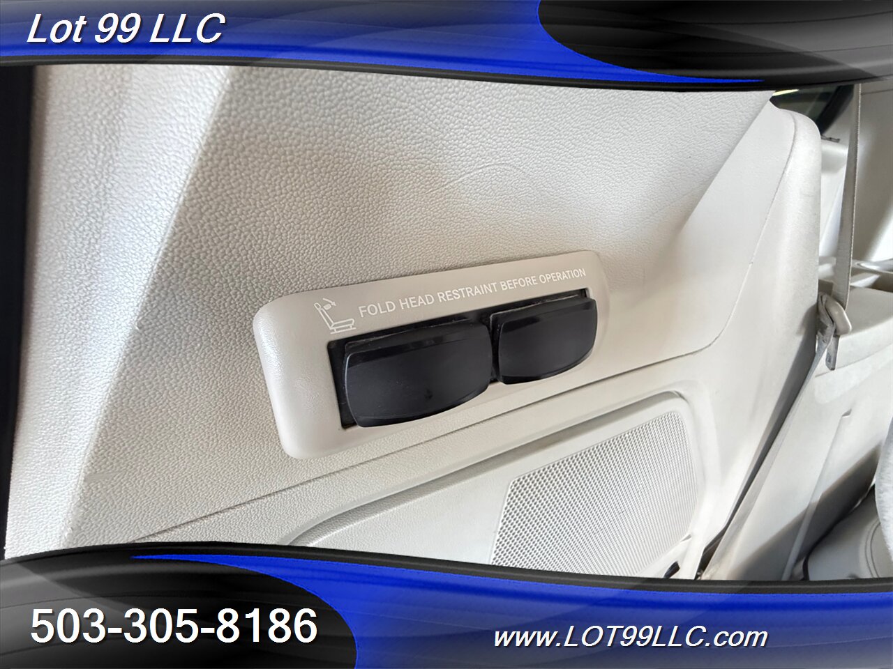2013 Chrysler Town & Country Limited WHEELCHAIR VAN Kneeling Leather (2) DVD Screens Power Ramp Dual Power Sliding Doors - Photo 56 - Milwaukie, OR 97267