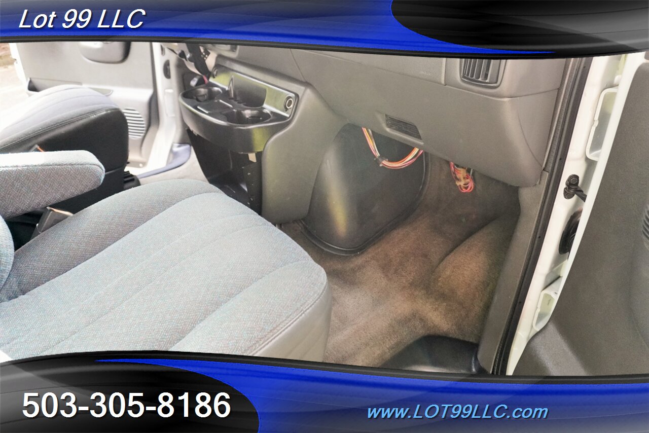 2002 Chevrolet Express G3500 Extended 15 Passenger Van V8 5.7L Auto  Rear AC - Photo 24 - Milwaukie, OR 97267