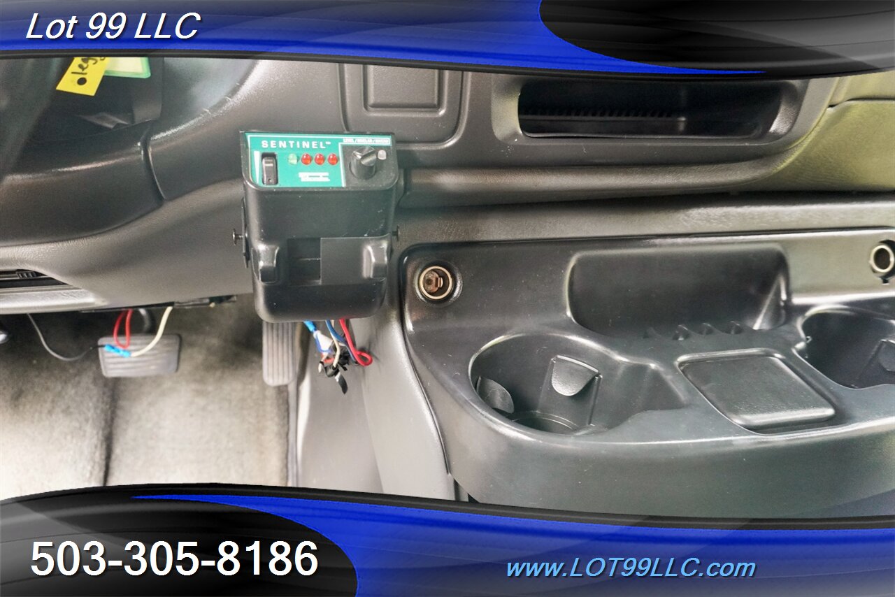 2002 Chevrolet Express G3500 Extended 15 Passenger Van V8 5.7L Auto  Rear AC - Photo 20 - Milwaukie, OR 97267